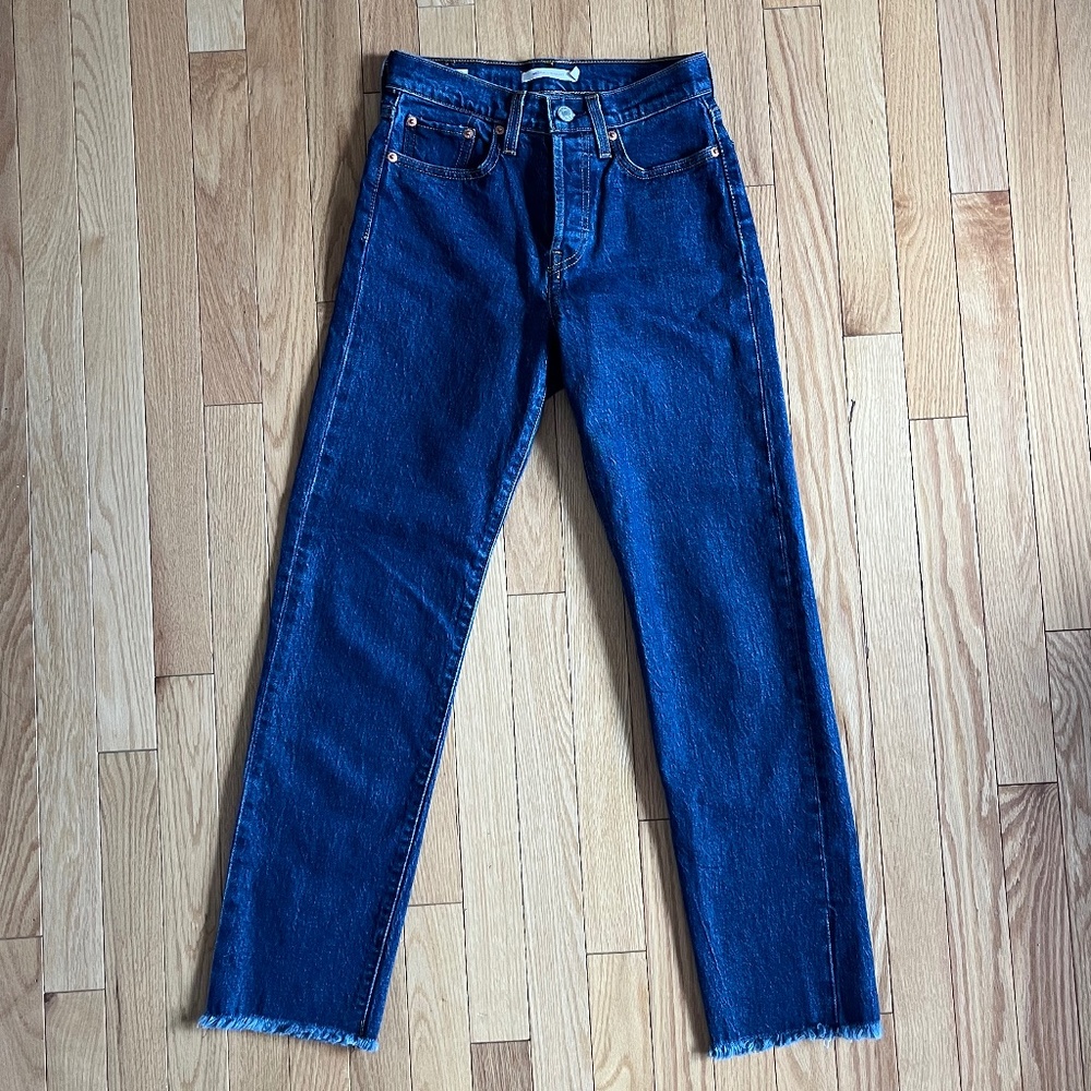 NWOT women's Levi's wedgie straight jeans - size 24